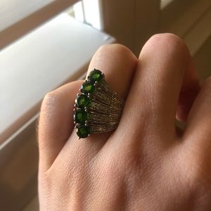 Green Chrome Diopside 1.91 ctw ring
